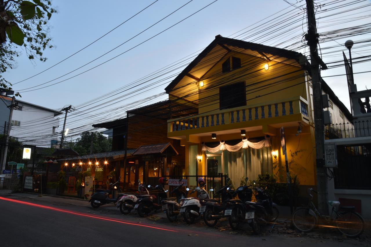 Pama Guesthouse Chiang Mai Exterior foto